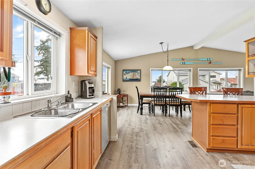 7460 Sunset Drive Blaine WA 98230
