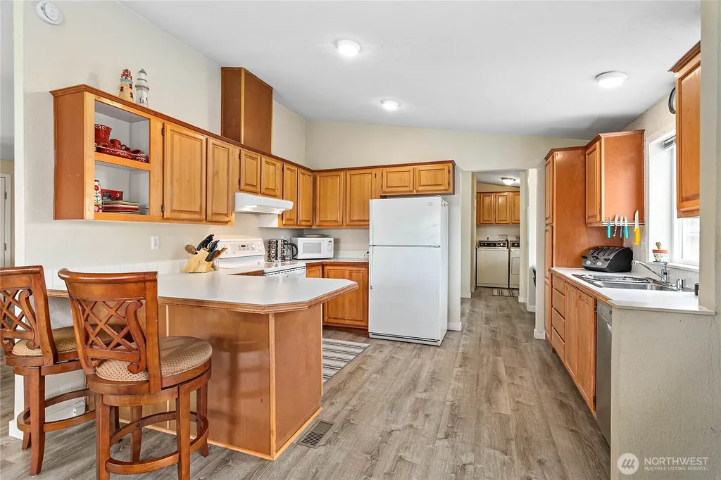 7460 Sunset Drive Blaine WA 98230
