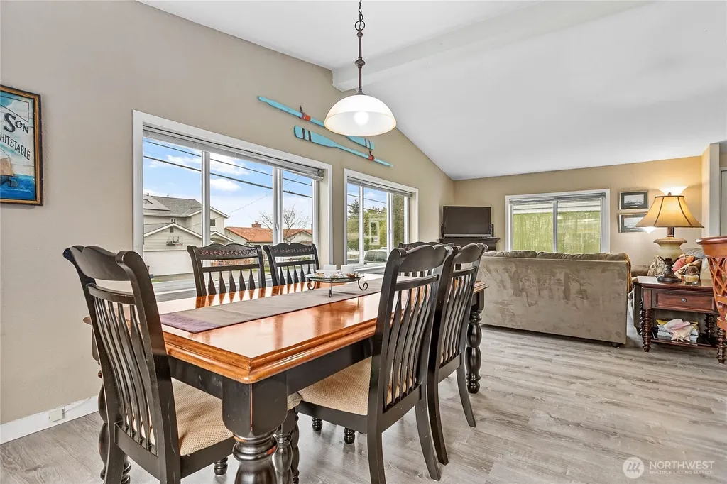 7460 Sunset Drive Blaine WA 98230