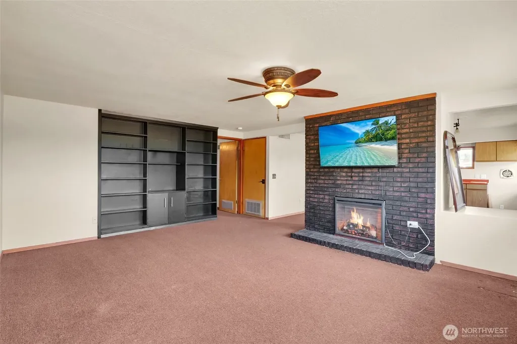 8061 NE Valley Road Moses Lake WA 98837