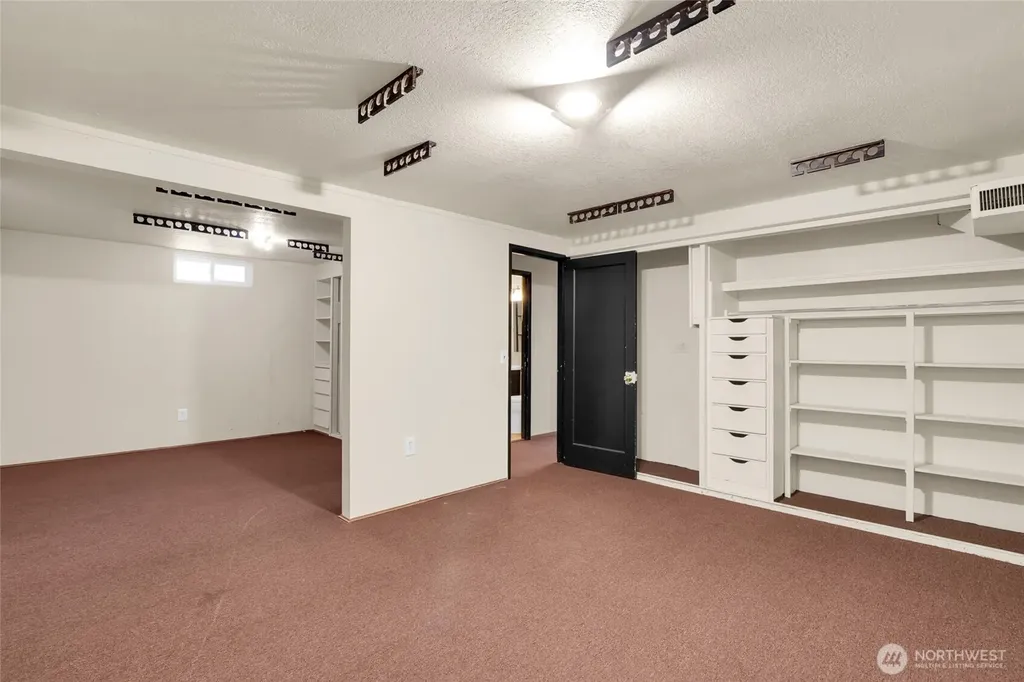8061 NE Valley Road Moses Lake WA 98837