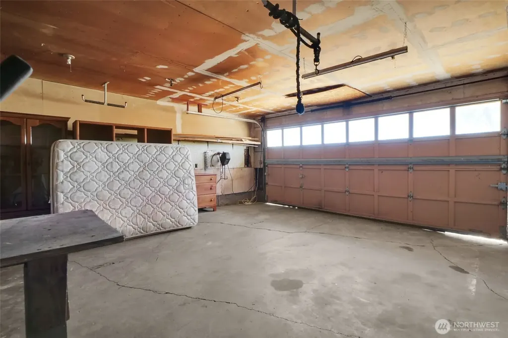 8061 NE Valley Road Moses Lake WA 98837