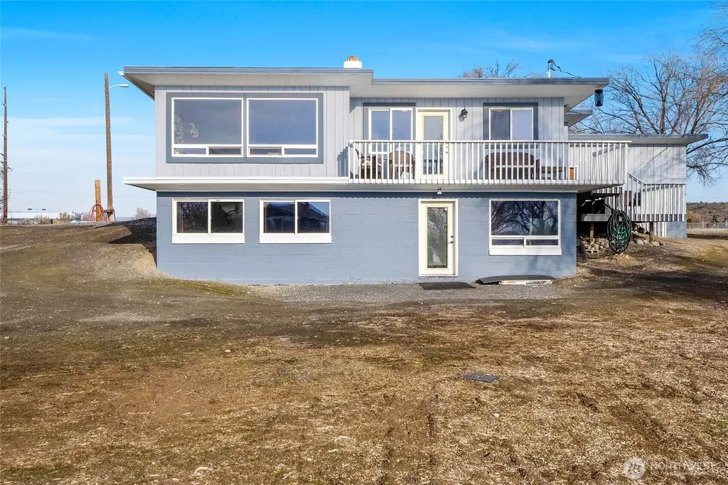 8061 NE Valley Road Moses Lake WA 98837