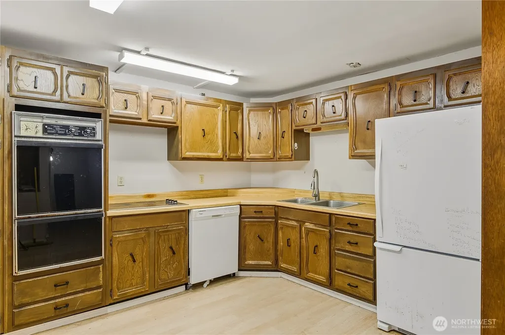 22827 Meridian Avenue S Bothell WA 98021