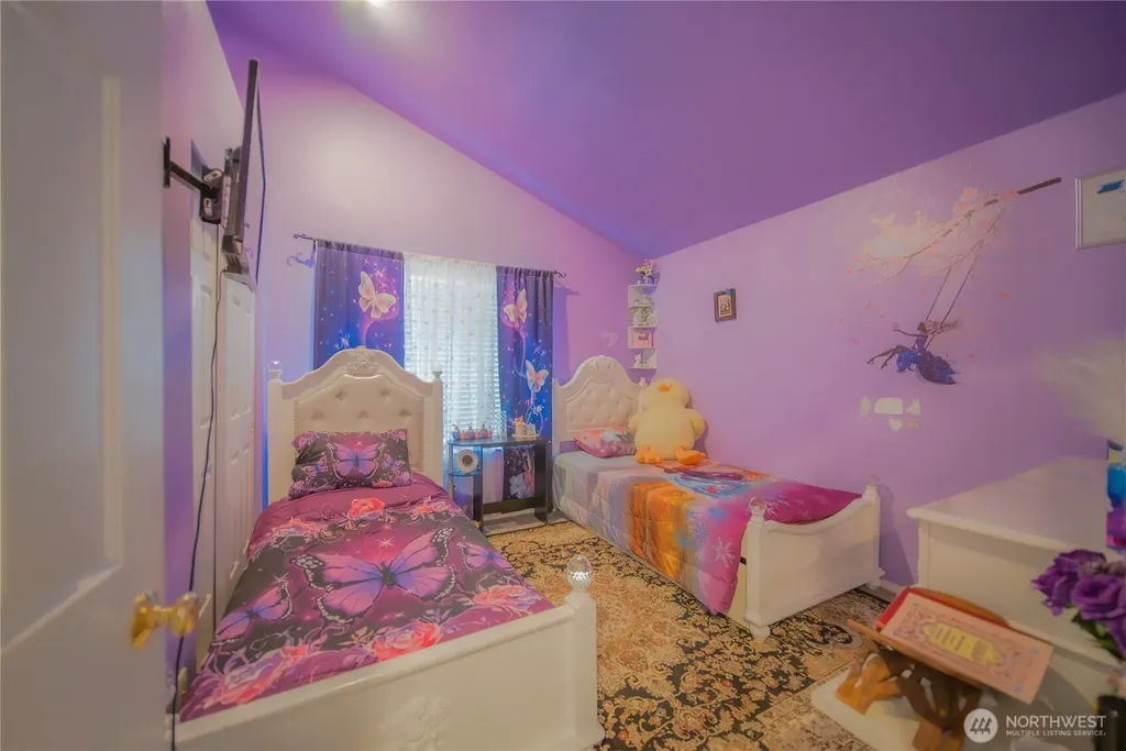 5615 S 233rd Street Kent WA 98032