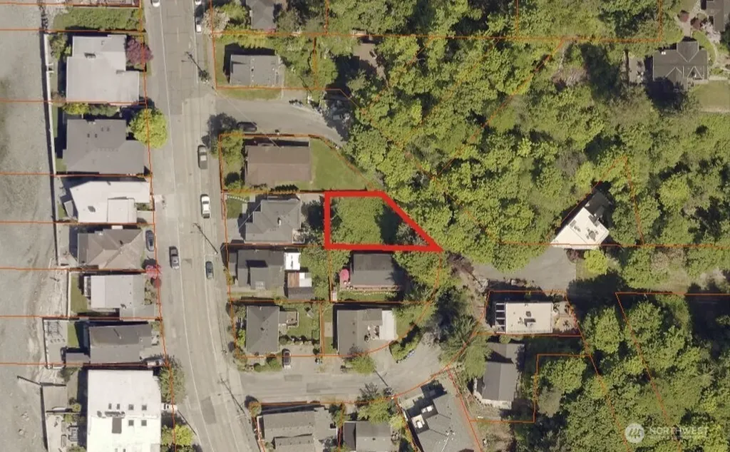 52 SW Canada Drive Seattle WA 98136