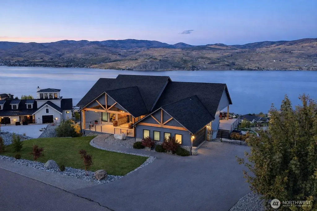 149 Clos Chevalle Road Chelan WA 98816