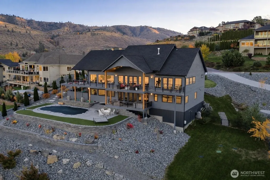 149 Clos Chevalle Road Chelan WA 98816