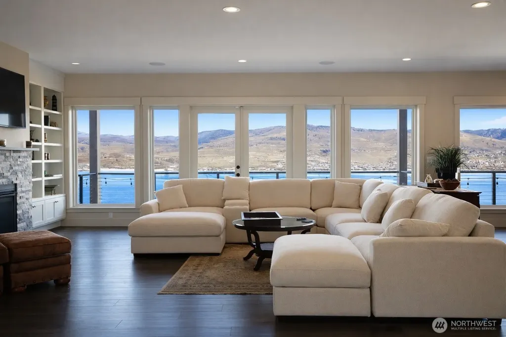 149 Clos Chevalle Road Chelan WA 98816