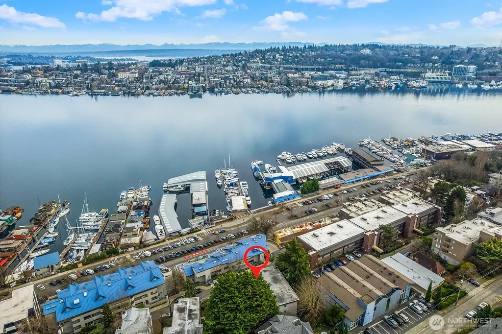 2401 8th Avenue N Seattle WA 98109