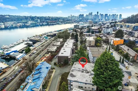 2401 8th Avenue N Seattle WA 98109