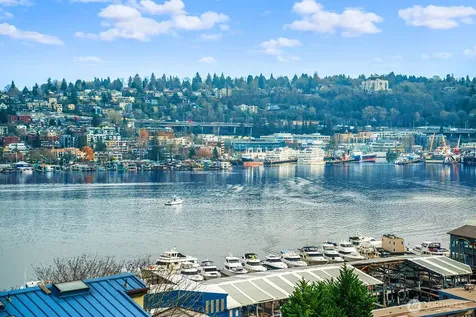 2401 8th Avenue N Seattle WA 98109