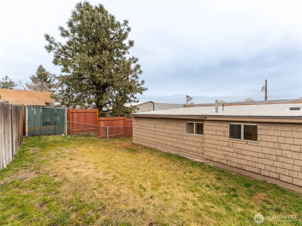 616 Chelan Avenue Wenatchee WA 98801