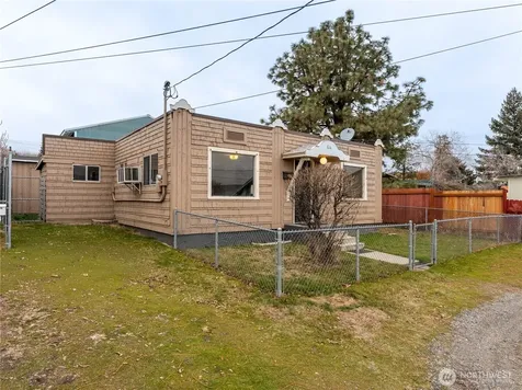 616 Chelan Avenue Wenatchee WA 98801