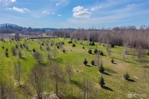 2323 Lindgren Road Mount Vernon WA 98273