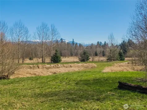 2323 Lindgren Road Mount Vernon WA 98273