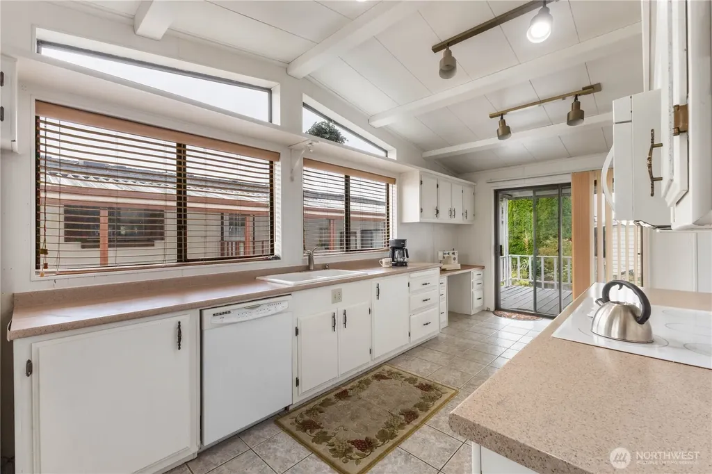 11436 SE 208th Street Kent WA 98031