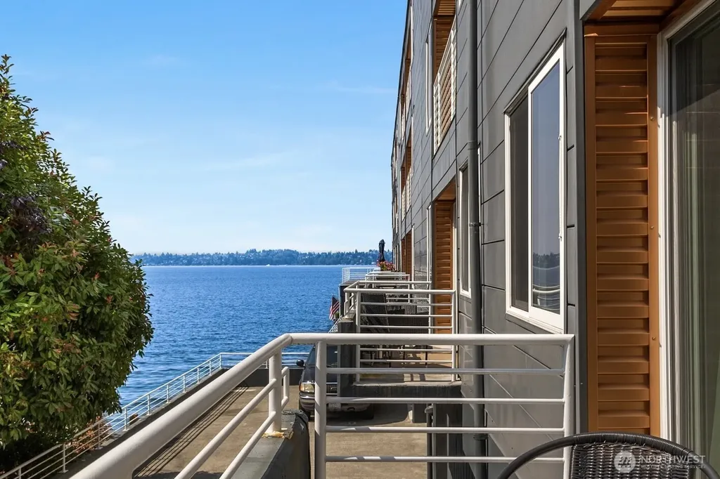 733 Lake Street S Kirkland WA 98033