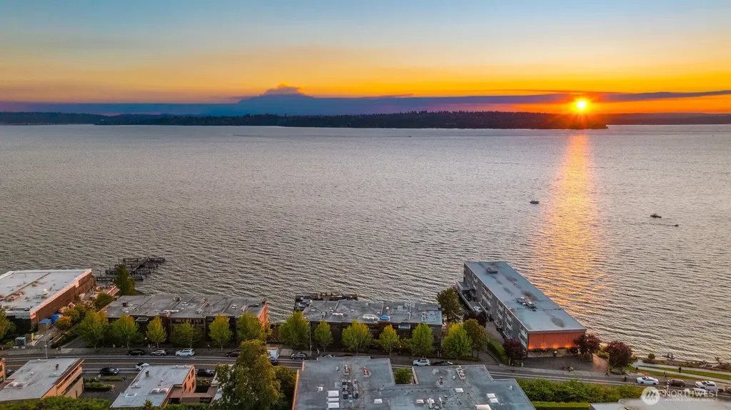 733 Lake Street S Kirkland WA 98033