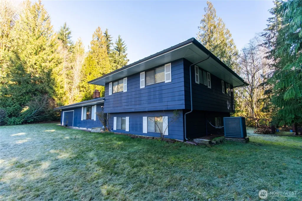 371 Pigeon Springs Road Onalaska WA 98570