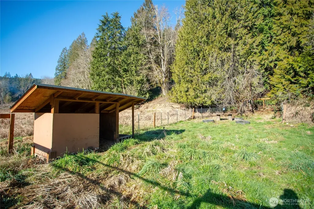 371 Pigeon Springs Road Onalaska WA 98570