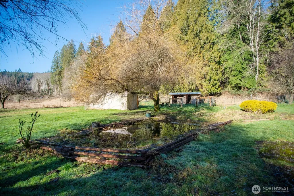 371 Pigeon Springs Road Onalaska WA 98570