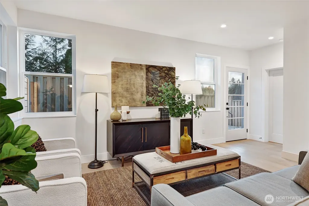 8812 41st Avenue SW Seattle WA 98136