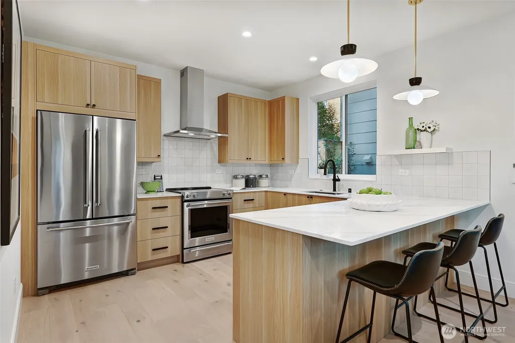 8812 41st Avenue SW Seattle WA 98136