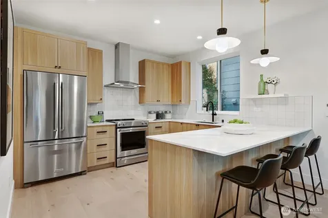 8812 41st Avenue SW Seattle WA 98136