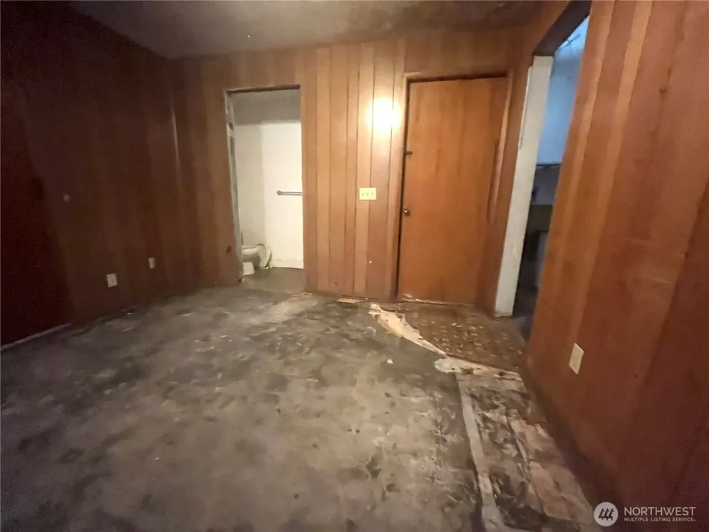 16919 12th Place NE Shoreline WA 98511