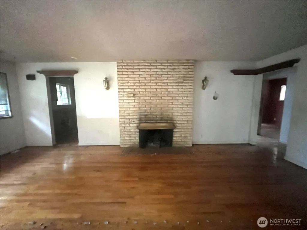 16919 12th Place NE Shoreline WA 98511