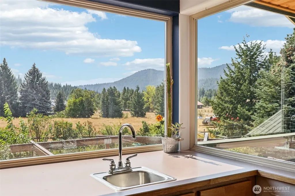 18527 Hazel Street Leavenworth WA 98826