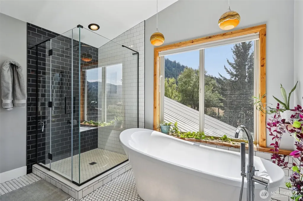 18527 Hazel Street Leavenworth WA 98826
