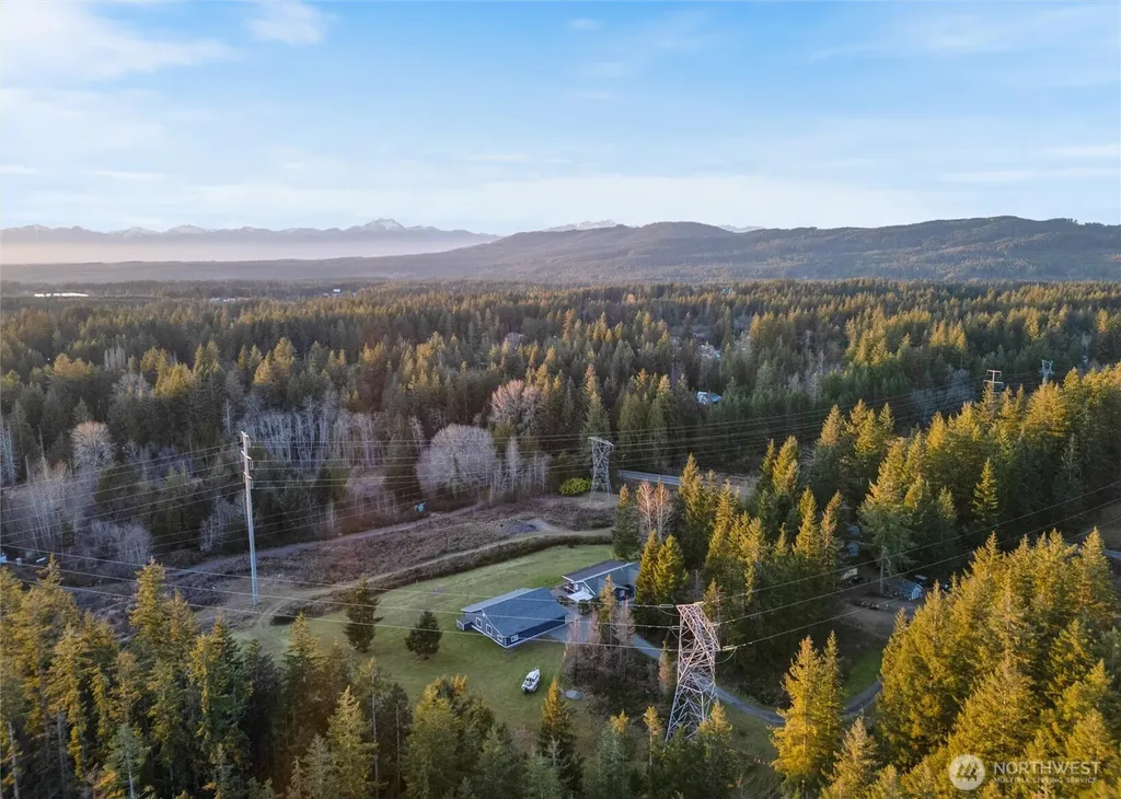 5540 SW Old Clifton Road Port Orchard WA 98367