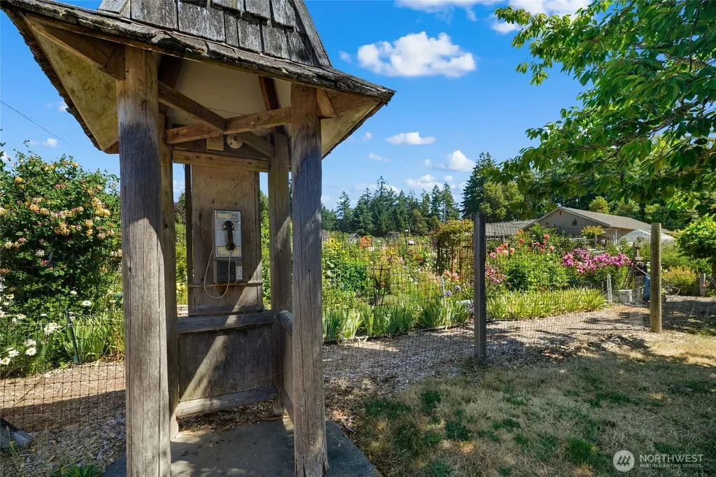 9606 Otso Point Road Anderson Island WA 98303