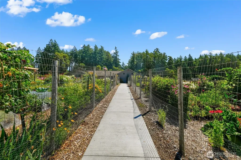 9606 Otso Point Road Anderson Island WA 98303