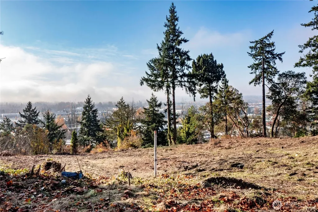 916 64th Avenue E Fife WA 98404