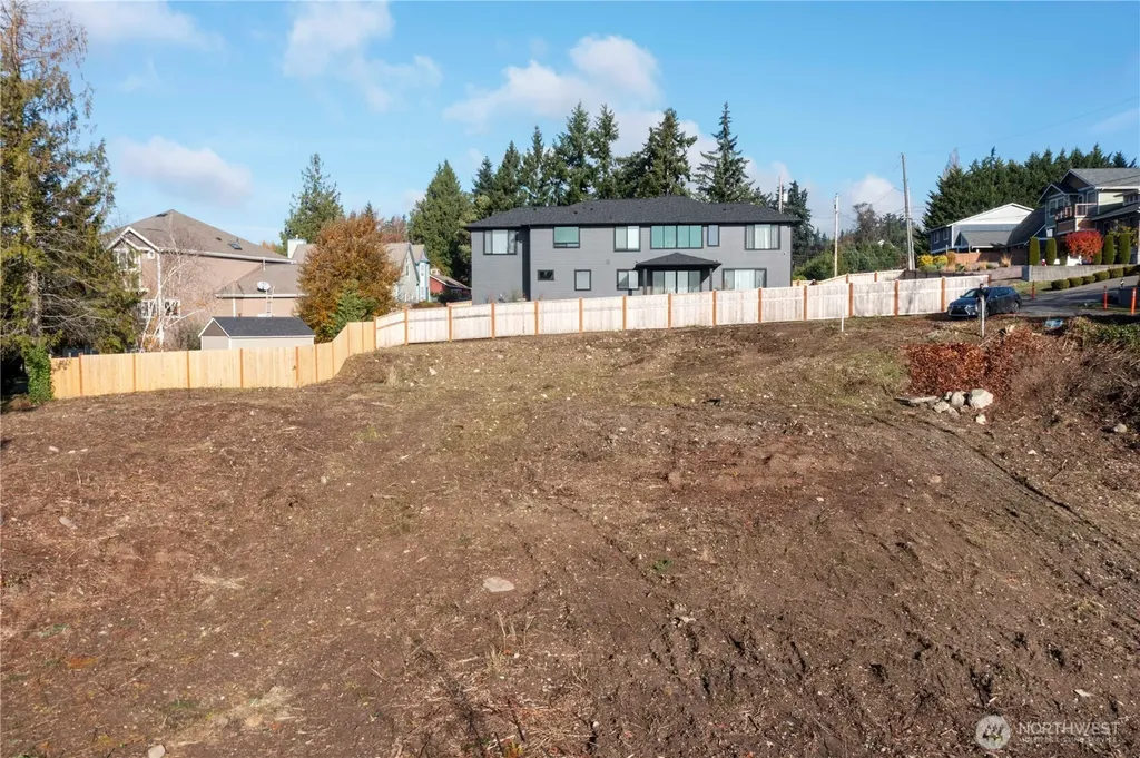910 64th Avenue E Fife WA 98404