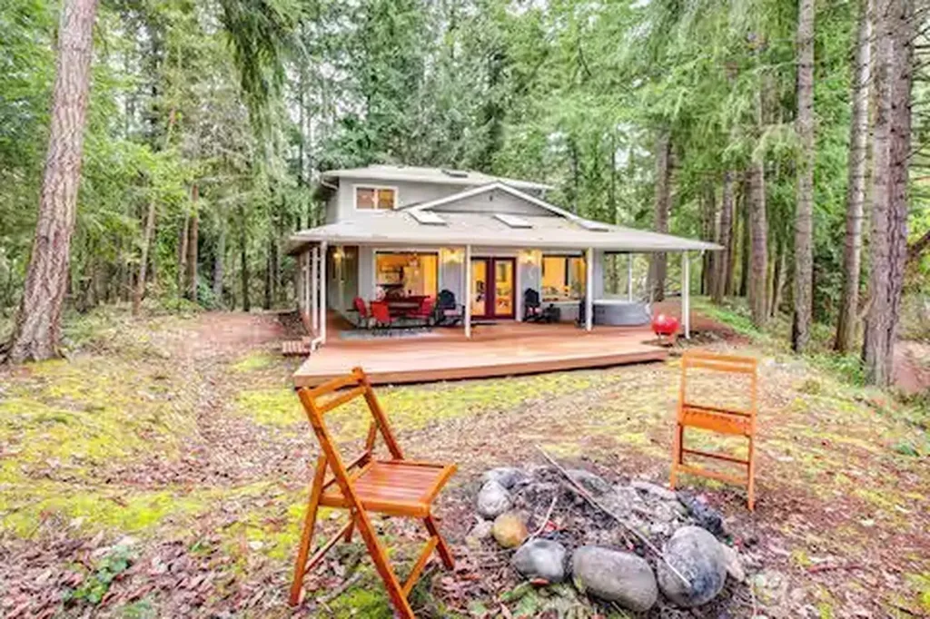 17812 Clear Lake Boulevard SE Yelm WA 98597