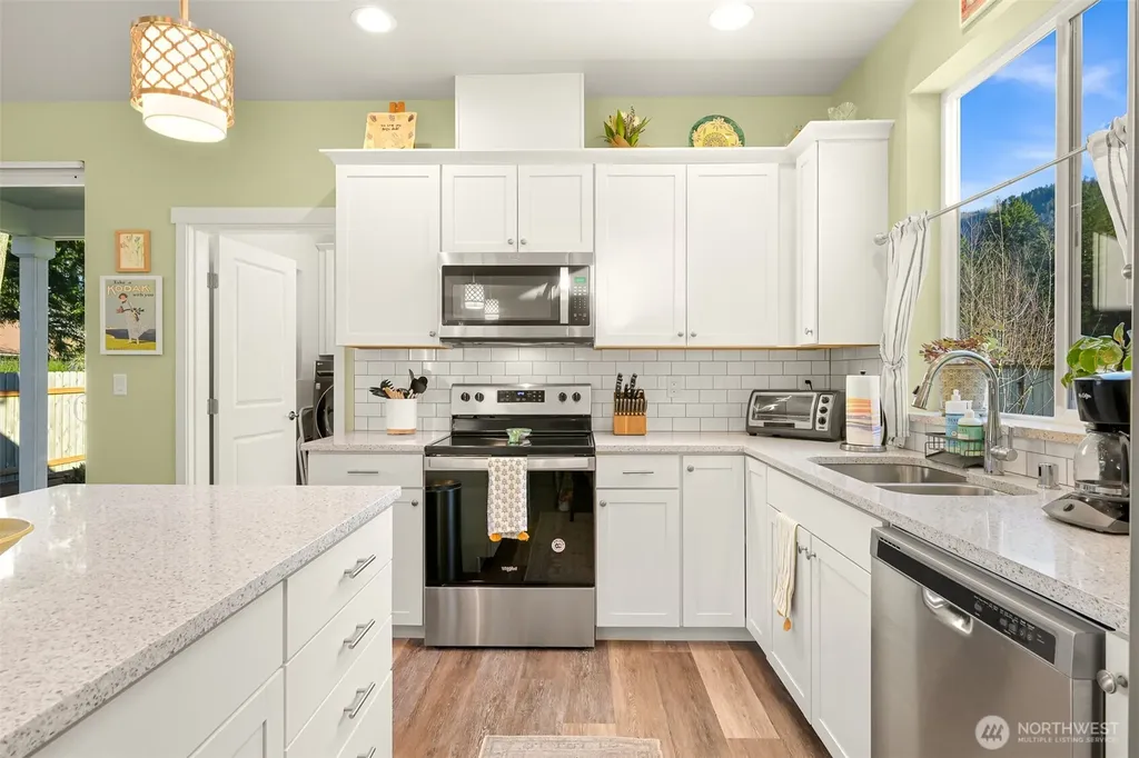 8268 Balfour Valley Lane Maple Falls WA 98266
