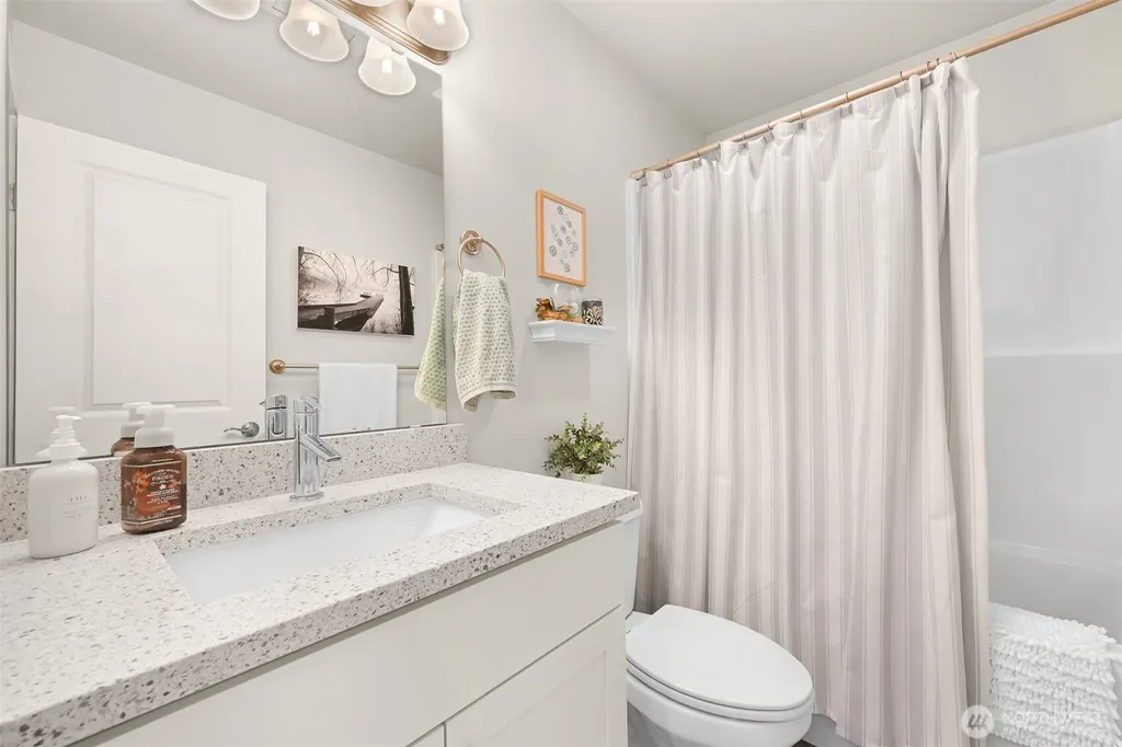 8268 Balfour Valley Lane Maple Falls WA 98266