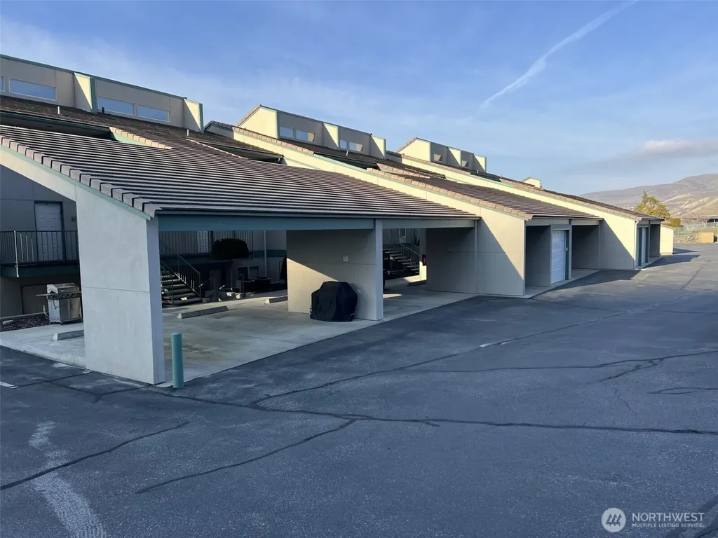 8997 Crescent Bar Road NW Quincy WA 98848