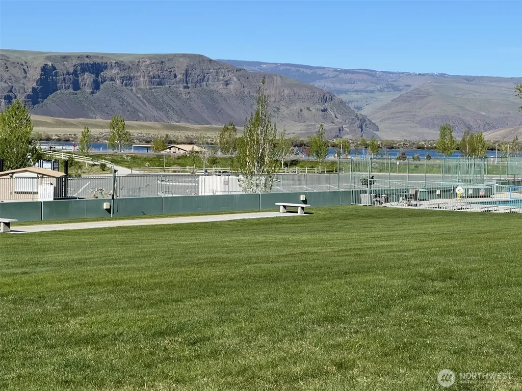 8997 Crescent Bar Road NW Quincy WA 98848