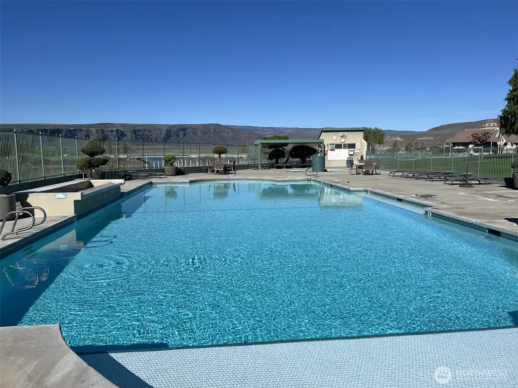 8997 Crescent Bar Road NW Quincy WA 98848