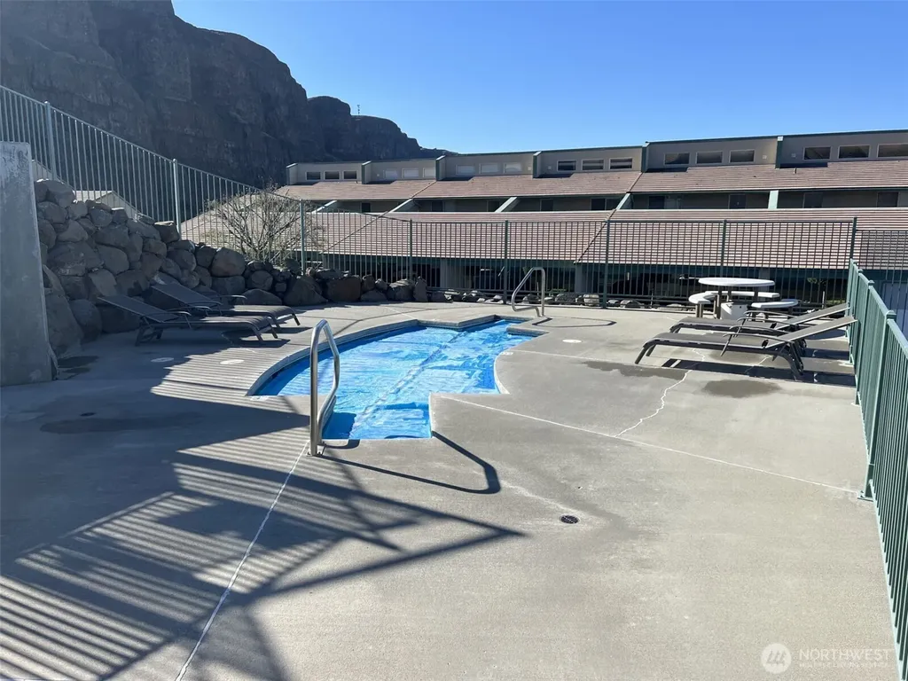 8997 Crescent Bar Road NW Quincy WA 98848