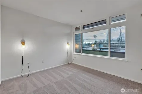 18 Dravus Street Seattle WA 98109