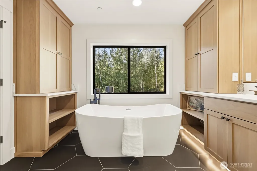 29550 SE 64th Street Preston WA 98050