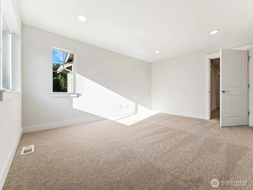 25012 181st Avenue SE Covington WA 98042