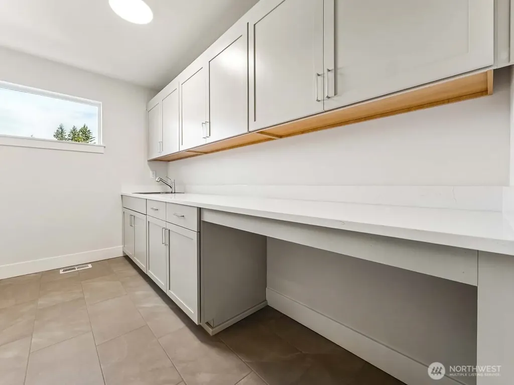 25012 181st Avenue SE Covington WA 98042