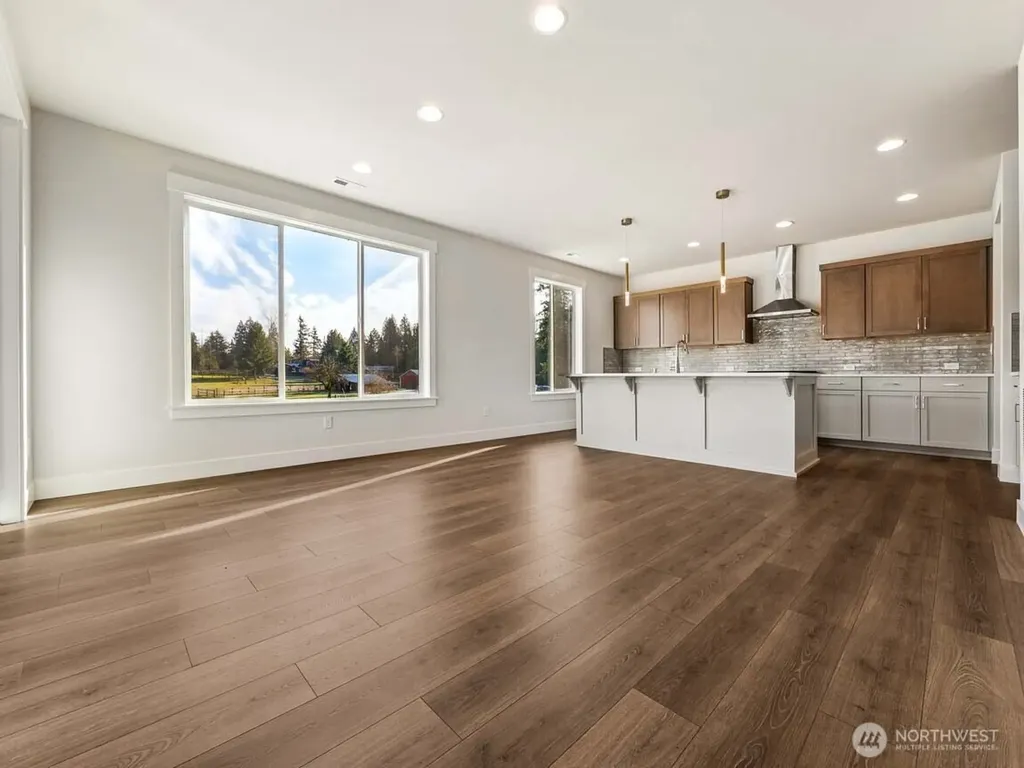 25012 181st Avenue SE Covington WA 98042
